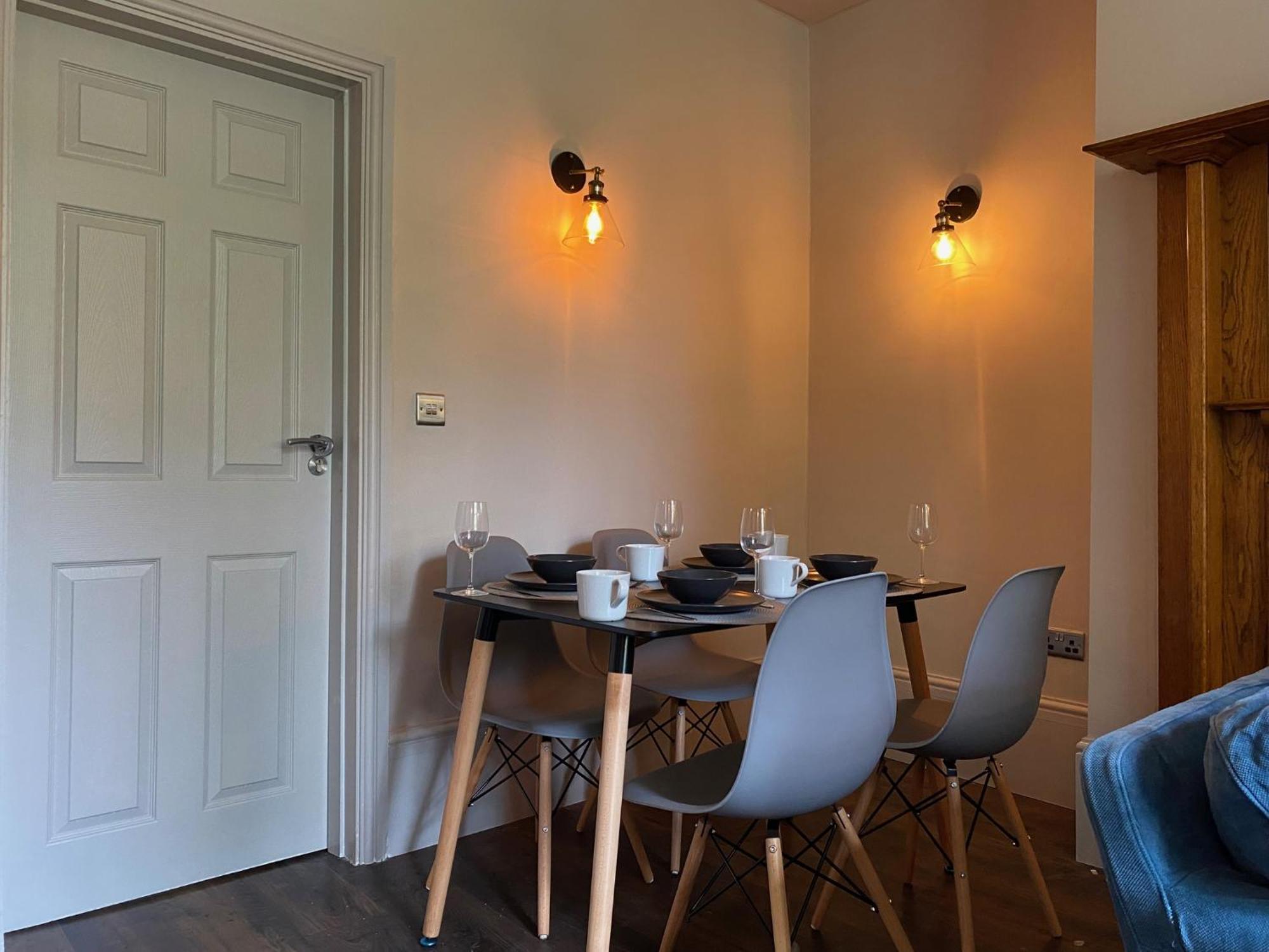 Stunning King Suite Apartment In The Heart Of Leeds City Center Exterior foto